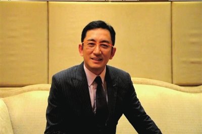 吴启华从报纸上看电视剧_财经_腾讯网