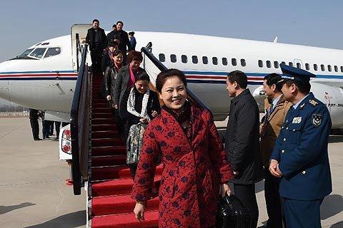 2015年3月2日,参加全国两会的代表陆续抵京。