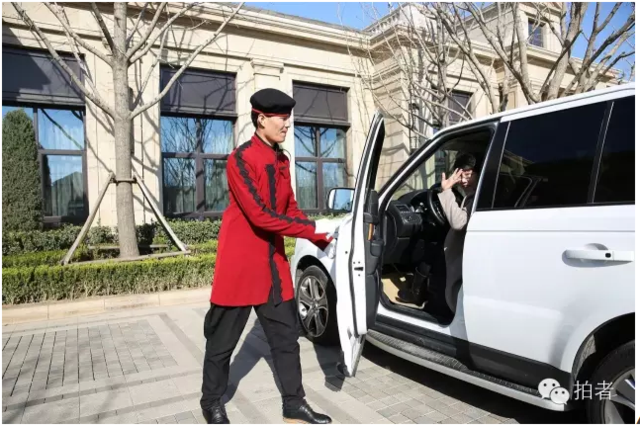 有钱人慌了多年打拼 在北京换套豪宅