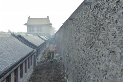 故宫600岁老城墙险象环生 首次启动考古式修缮