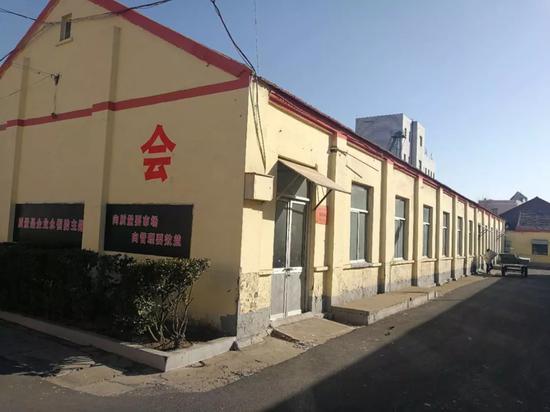 黄春生的感叹,让我想起阿耐的小说《艰难的制造》。