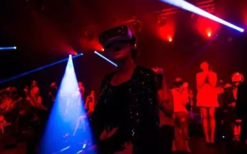 VR火了! 三次方“智能人”如何玩转VR ?