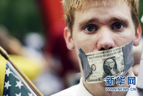 美国占领华尔街活动持续向多地蔓延