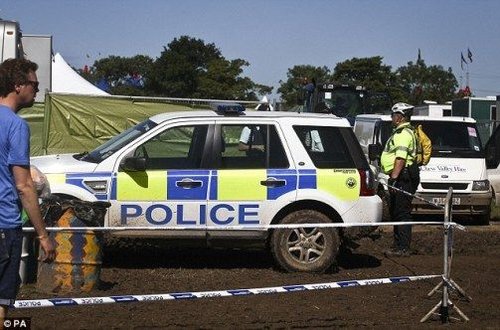 英国首相卡梅伦政治盟友在厕所内猝死