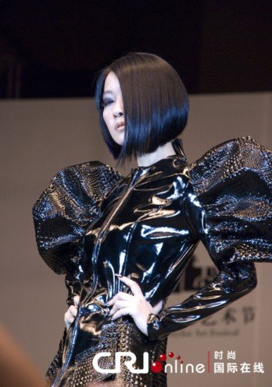 2010<em>中国发型师</em>艺术节上的创意发型(组图)_