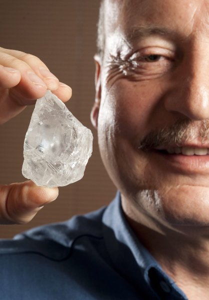 南非发现超大钻石 如橙子一样大(图)