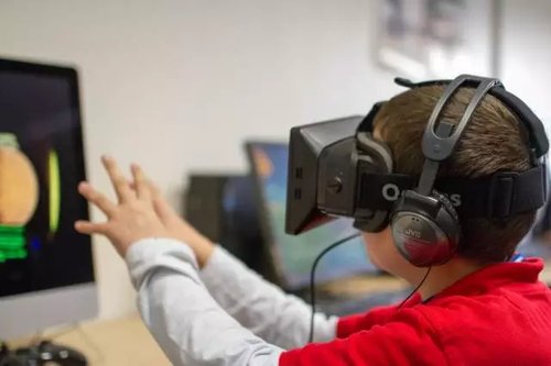 VR火了! 三次方“智能人”如何玩转VR ?