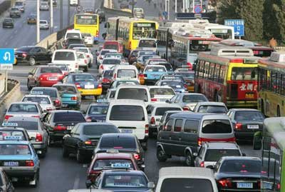 北京交通拥堵难题怎样破解:课题组建言减少职