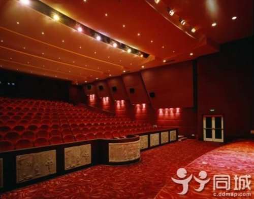 谈朋友好地方 上海有情侣座的电影院[组图]