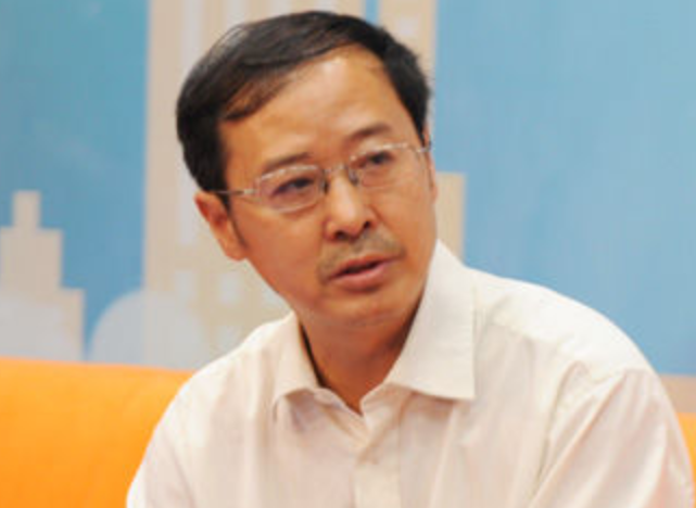 北京大学经济学院副教授 吕随启 北京大学经济学院副教授 吕随启