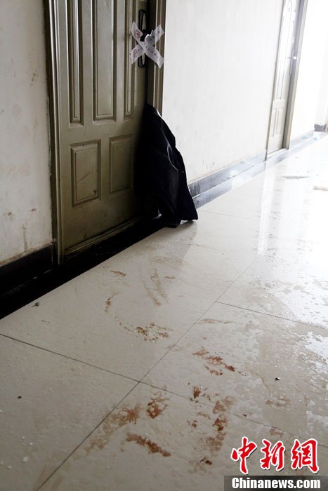 江西一大学宿舍发现腐尸 疑为该校研二学生
