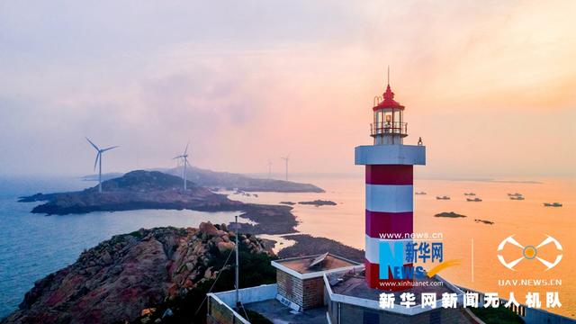 位于福建泉州市惠安县小岞镇的风车岛三面环海,景色迷人,国庆黄金周期