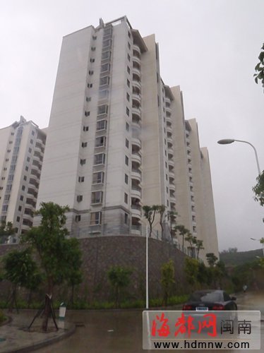 厦大<em>嘉庚学院</em>豪华海景<em>宿舍</em> 老生叹 生不逢时 _