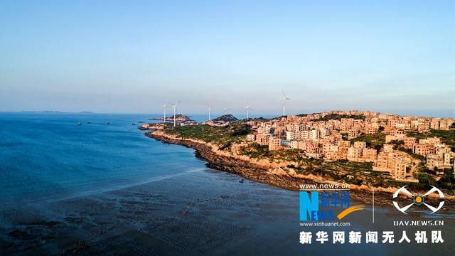 位于福建泉州市惠安县小岞镇的风车岛三面环海,景色迷人,国庆黄金周