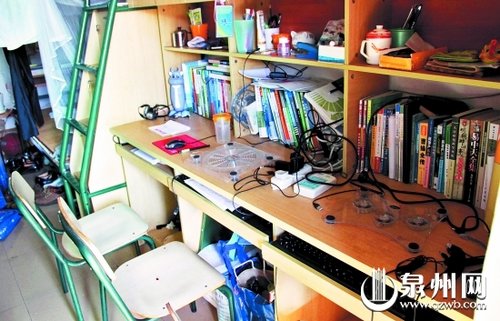 泉州师院男生宿舍楼一夜被盗19台电脑7部手机