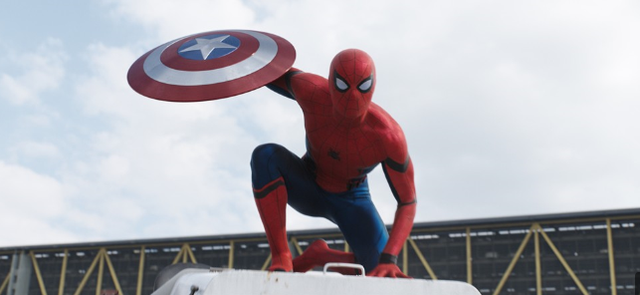 英雄内战一触即发 《美国队长3》IMAX妥妥免费看!