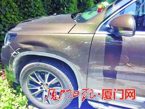 <em>女司机</em>驾车莫名<em>被</em>撞 或因多看肇事男司机一眼
