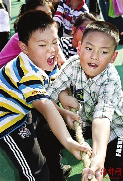 初一<em>女生800米</em>跑3'40 算优秀 学生体质下滑 _大