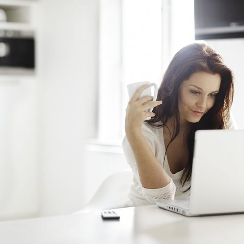 欢迎访问【壁纸】宅在家里的图片></p></a>>潘雨婷在家里的照片>>潘雨婷在家里