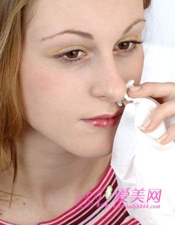 如何快速止血鼻子 60301903.jpg