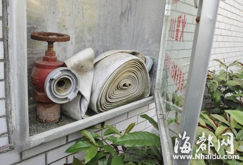 福州一小区消防栓断水 业主家小火却酿成大灾