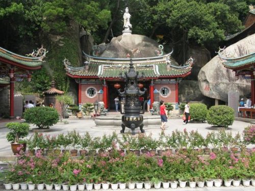 鼓浪屿岛上的寺庙:日光岩寺