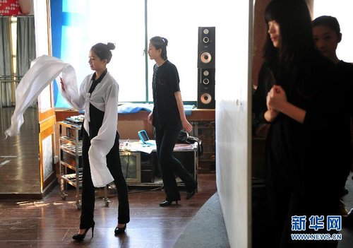 艺考女生 脱衣秀图片
