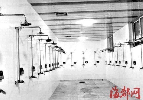 北方公共澡堂太豪迈 福州男学生落荒而逃_大闽网_腾讯网