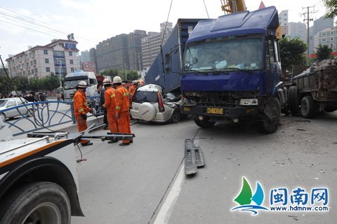 南安市水头镇人口_南安水头镇往大盈方向下坡处一人掉进水沟 图