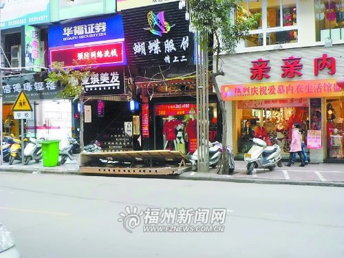 内衣店广告牌_内衣店广告牌圆形