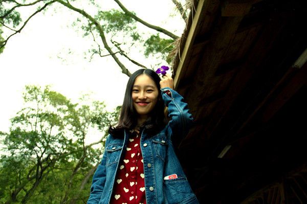 厦大十大校花网上疯转 花美人美惊艳隆冬