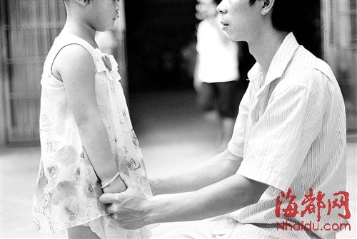 女童三岁乳房发育成熟 三个月大已来例假