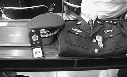 泉州一名假警察<em>交女友</em> 拍不雅视频敲诈被捕_腾