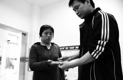 福州失踪男童仍未找到 家人前往公安局采取dna