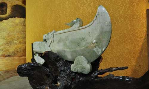 全国最大翡翠刀情人节将现身福州三坊七巷