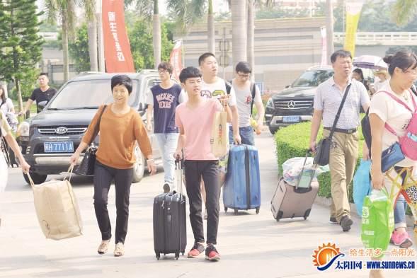 厦门大学迎新季结束 校园今起重新对外开放