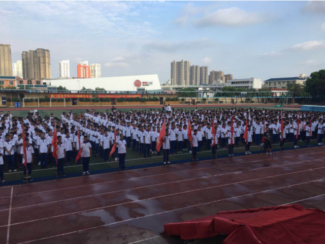 厦门信息学校对入学新生开展毒品预防教育