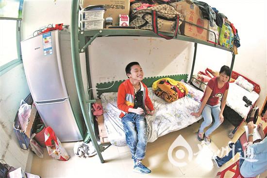 17岁少年得怪病站不稳说话不利索希望能上学