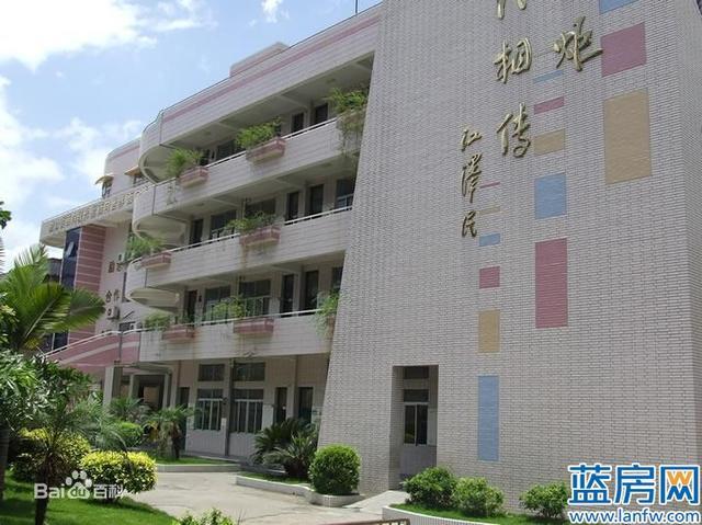 关于新一轮聘任"福州市中小学名师工作室"成员的通 知