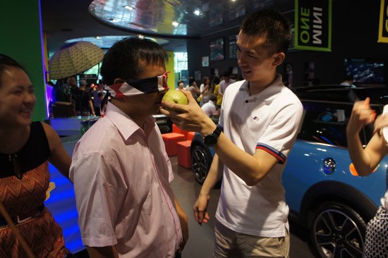 厦门中宝摇滚鲜果派周末一起疯狂