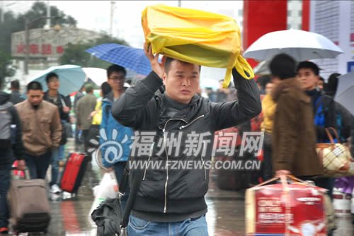 春运将迎首个铁路客流高峰 公路往闽西北客流多