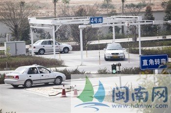 ����ѡ���Գ��ͣ��ܴ�̶���Ӱ���У�Խ�������ѡ��