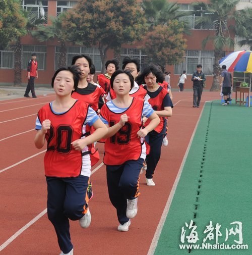 中长跑开考首日 屏北分校考点考生成绩良好