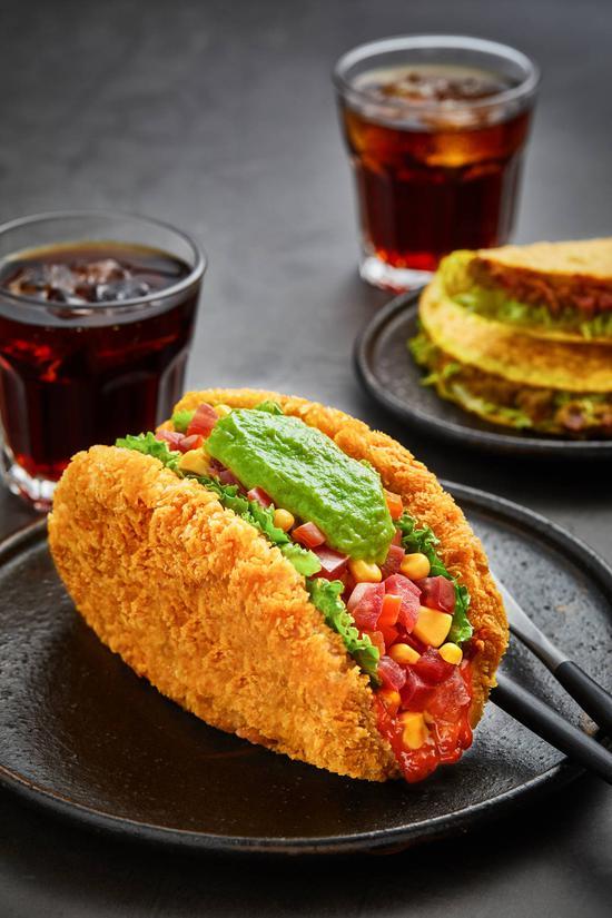 炸鸡疯狂凹造型 肯德基超级塔可抢C位