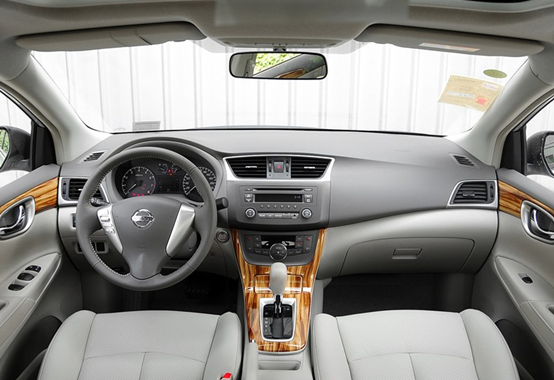 新轩逸尊享版豪华高配 旗舰家轿启动五星款待