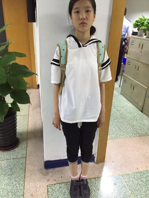 福州13岁女孩失联家人急寻 穿白色上衣黑色裤子