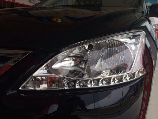 新轩逸尊享版豪华高配 旗舰家轿启动五星款待