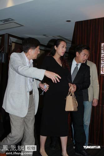 <em>老婆</em>替陈浩民求情:请陈嘉桓<em>小妹妹</em>原谅_大闽网