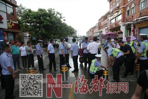 泉州西街限行首日不再车挤人 居民游客拍手称快