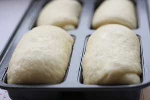 好吃的吐司 普通面粉还是不太适合